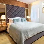 Geremia Luxury 4* Split